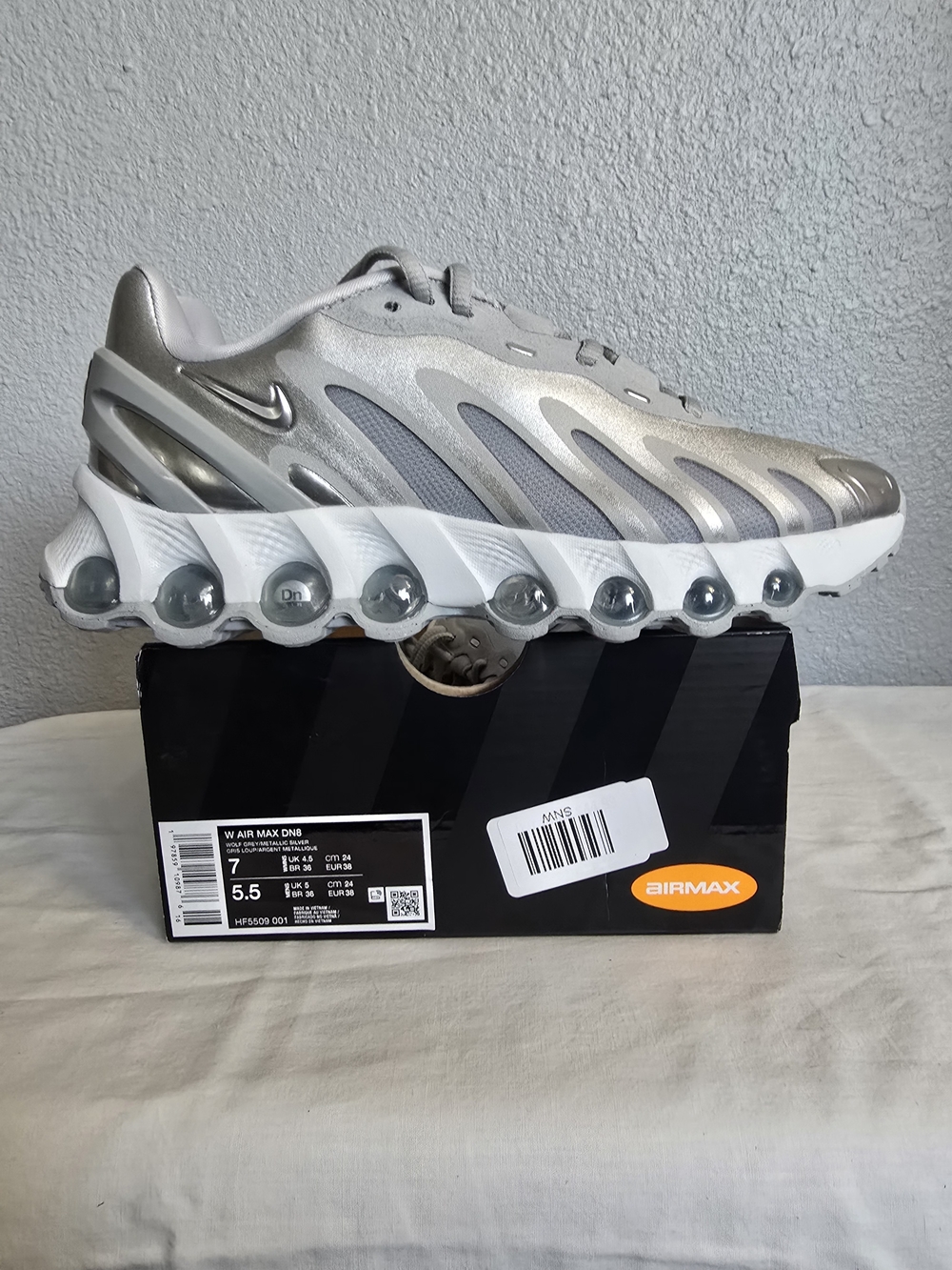 Nike Air Max DN8 Silver/White Air Max Running Shoes